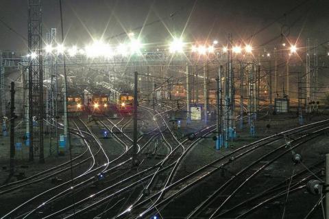 Освещение железных дорог, вокзалов, станций и других железнодорожных объектов